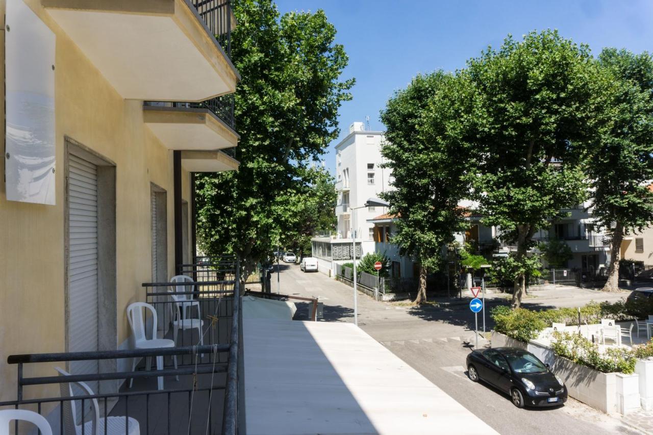 Hotel Londra Rimini Eksteriør billede