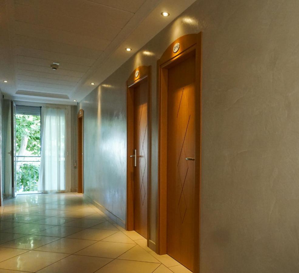 Hotel Londra Rimini Eksteriør billede